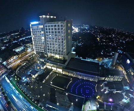 The Margo Hotel Depok Exterior foto