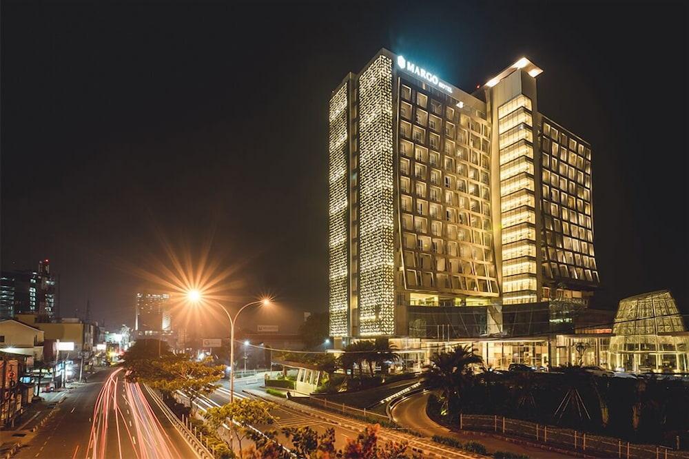 The Margo Hotel Depok Exterior foto