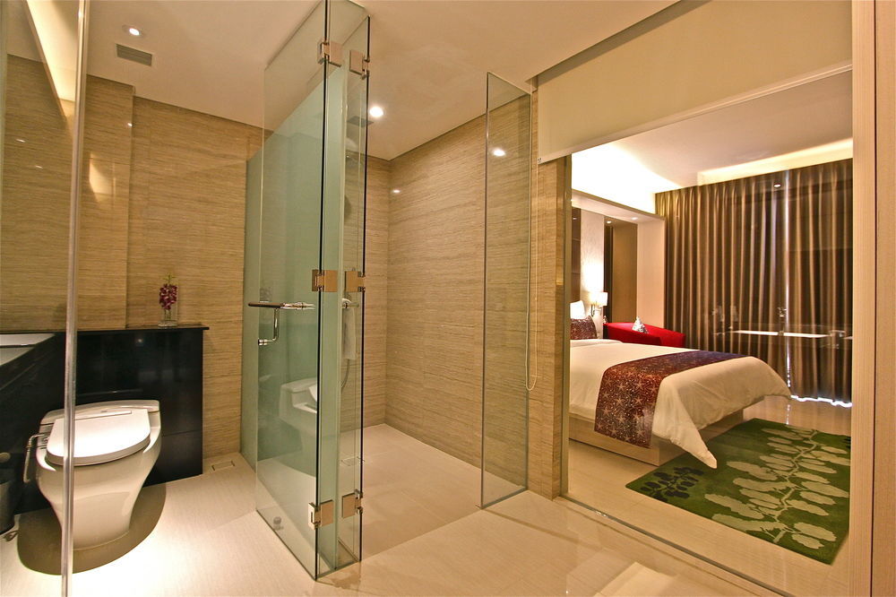 The Margo Hotel Depok Exterior foto