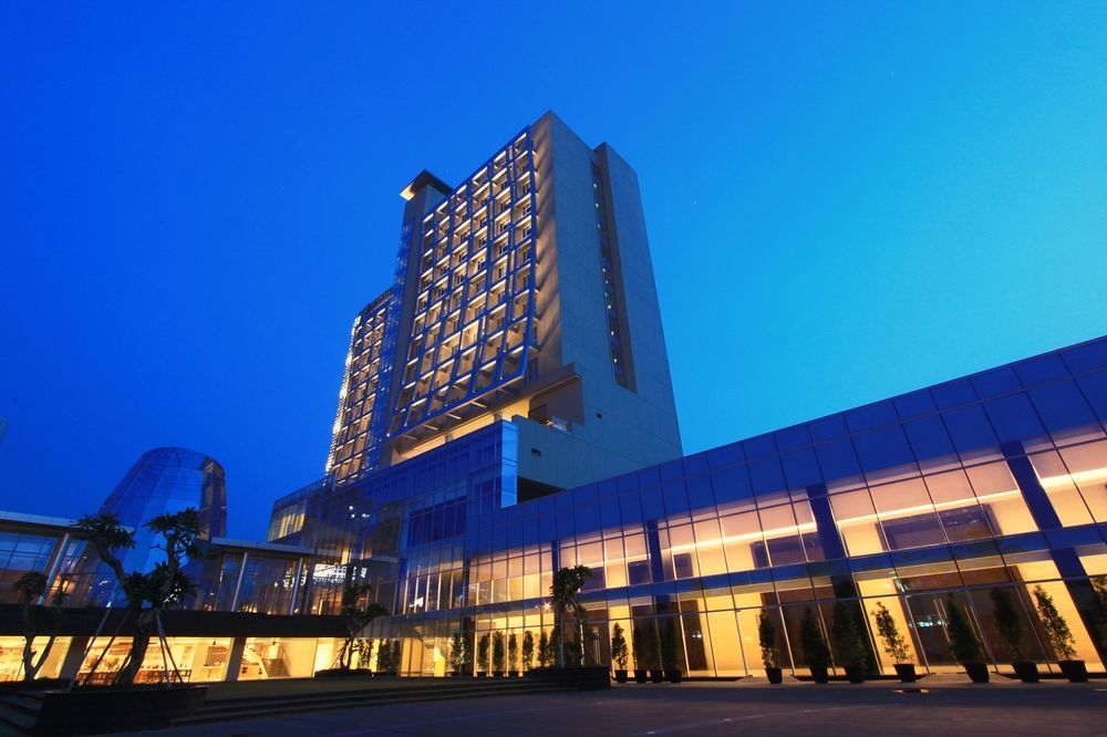 The Margo Hotel Depok Exterior foto